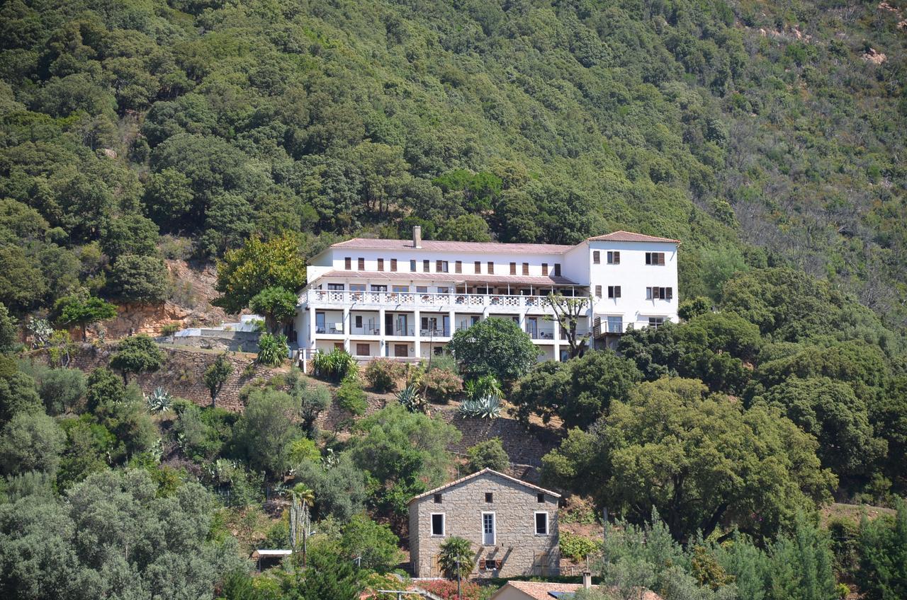 U Fracintu Hotel Fozzano ภายนอก รูปภาพ